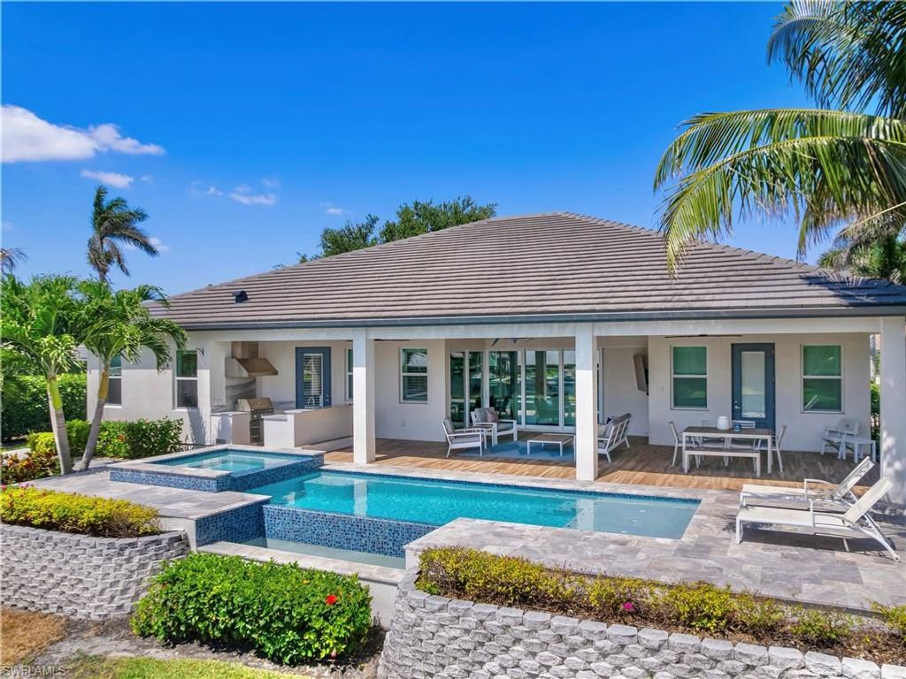 6617 Joanna CIR, FORT MYERS, FL 33919 — photo 5