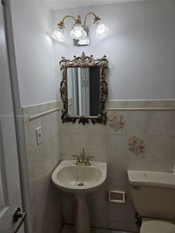 2641 SW 31st Ave, Miami, FL 33133