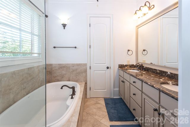 2616 Ladley Court, Charlotte, NC 28226