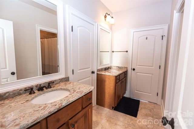 2616 Ladley Court, Charlotte, NC 28226