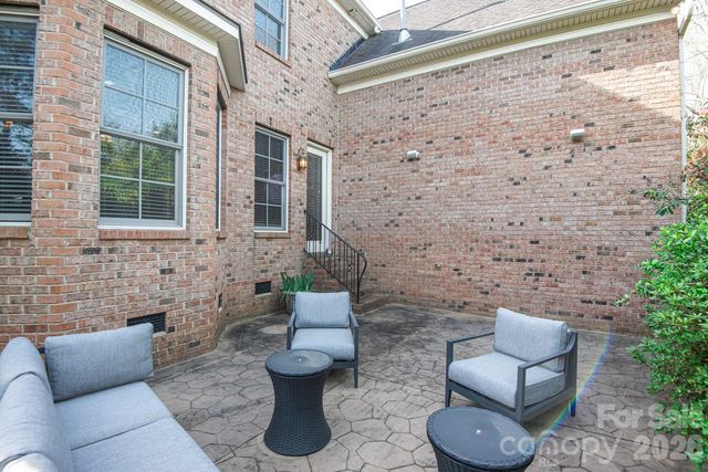 2616 Ladley Court, Charlotte, NC 28226