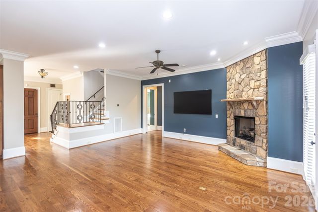 2616 Ladley Court, Charlotte, NC 28226