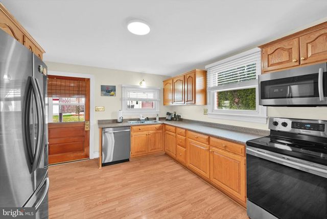 614 FLORENCE AVE, Hamburg, PA 19526