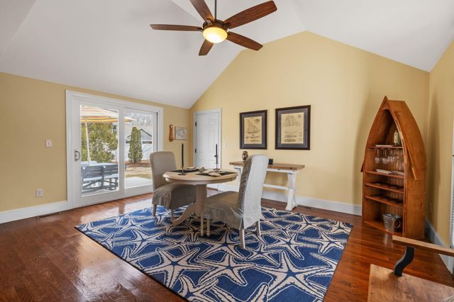 48 Bayview Circle, Osterville, MA 02655