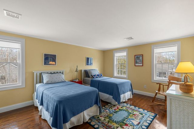 48 Bayview Circle, Osterville, MA 02655