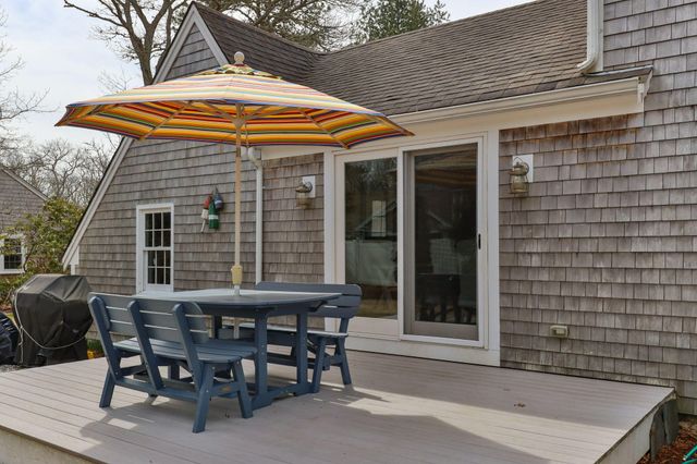 48 Bayview Circle, Osterville, MA 02655