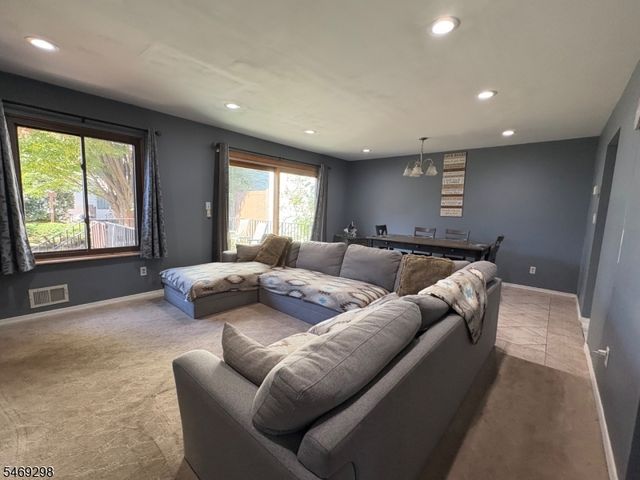 901 Merritt Dr, Hillsborough Twp., NJ 08844