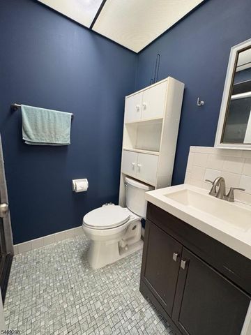 901 Merritt Dr, Hillsborough Twp., NJ 08844