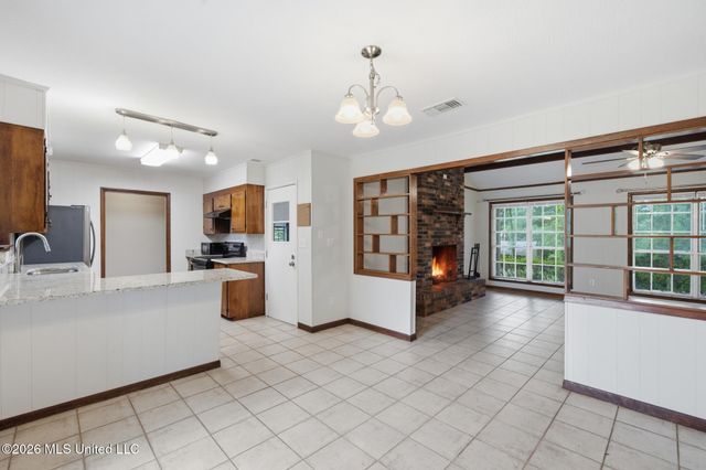 3 Chalmett Place, Hattiesburg, MS 39402