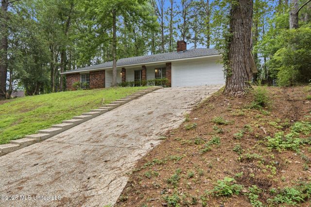 3 Chalmett Place, Hattiesburg, MS 39402