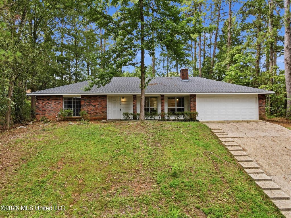 3 Chalmett Place, Hattiesburg, MS 39402