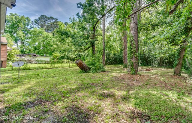 1872 Shady Lane Drive, Jackson, MS 39204