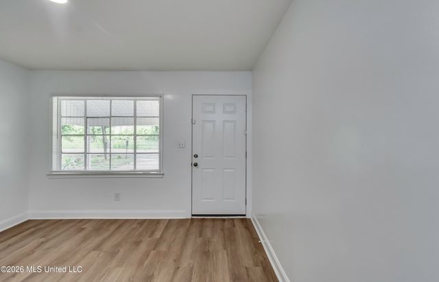 1872 Shady Lane Drive, Jackson, MS 39204