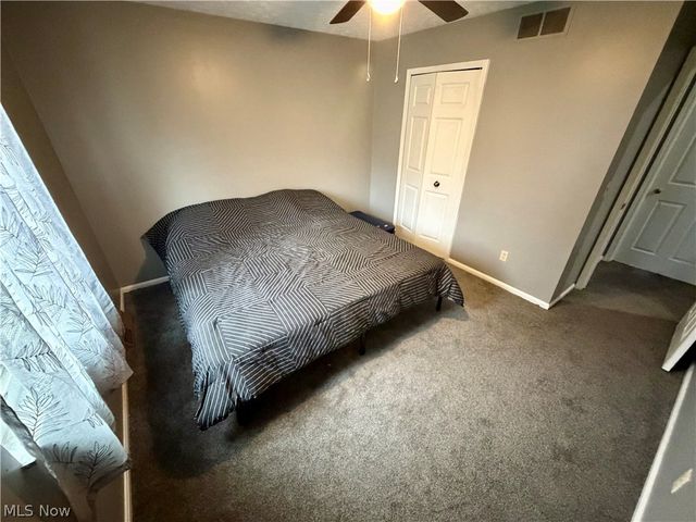 6186 Wild Oak Drive, North Olmsted, OH 44070