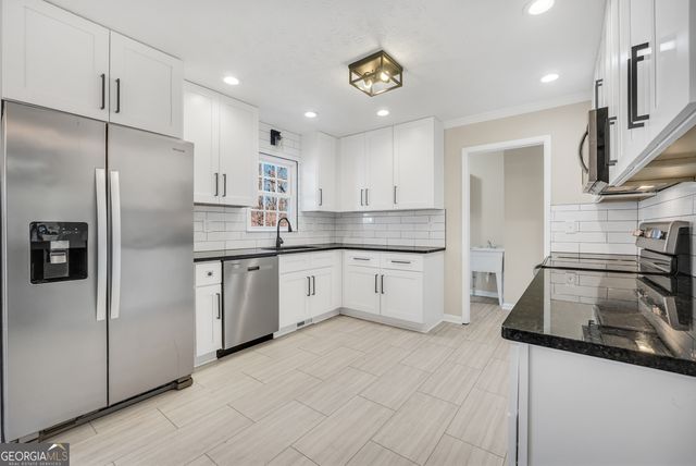 55 Gentry Drive, Mcdonough, GA 30252