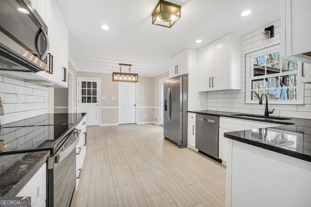 55 Gentry Drive, Mcdonough, GA 30252