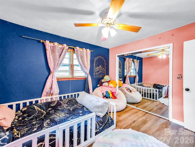 122 W Sweetbriar Lane, Etowah, NC 28729