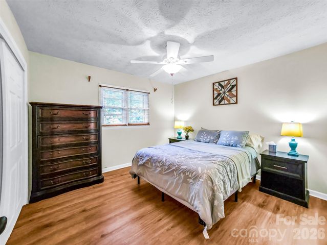 122 W Sweetbriar Lane, Etowah, NC 28729