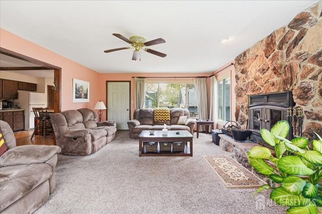131 Maple Place, South Plainfield, NJ 07080