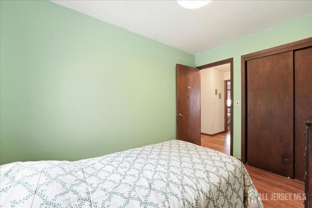 131 Maple Place, South Plainfield, NJ 07080