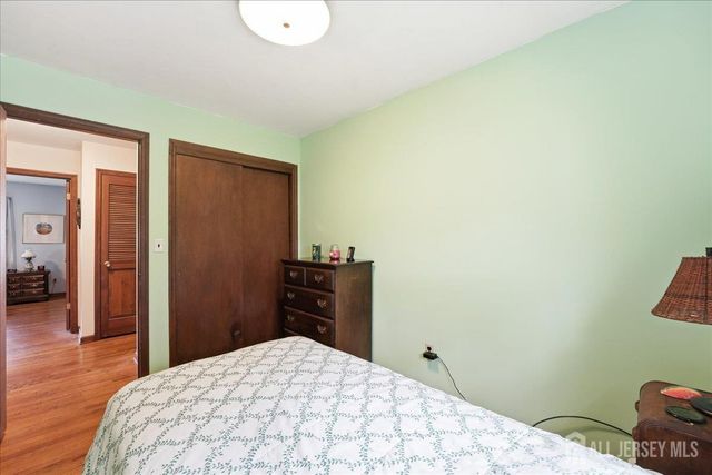131 Maple Place, South Plainfield, NJ 07080