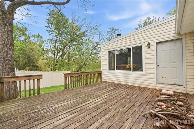131 Maple Place, South Plainfield, NJ 07080