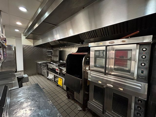 2323 N Milwaukee Avenue, Chicago, IL 60647