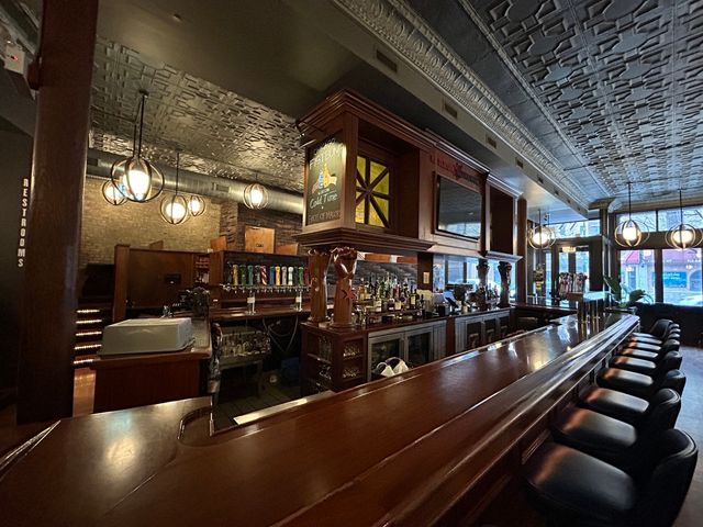 2323 N Milwaukee Avenue, Chicago, IL 60647