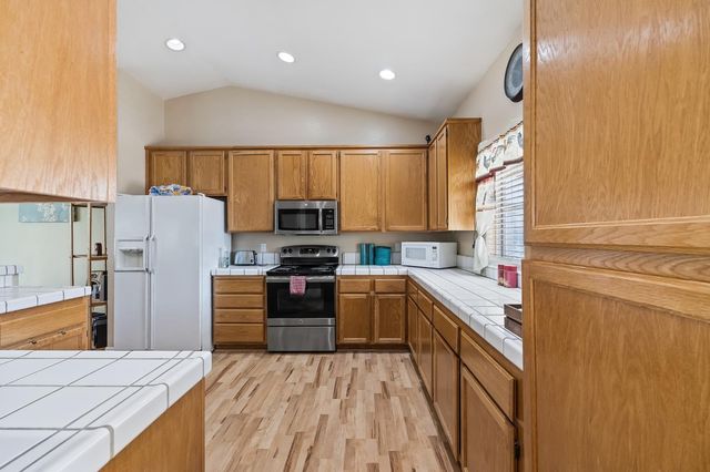 4220 Orchard Hills Drive, Salida, CA 95368