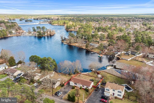 100 SPLIT ROCK RD, Browns Mills, NJ 08015