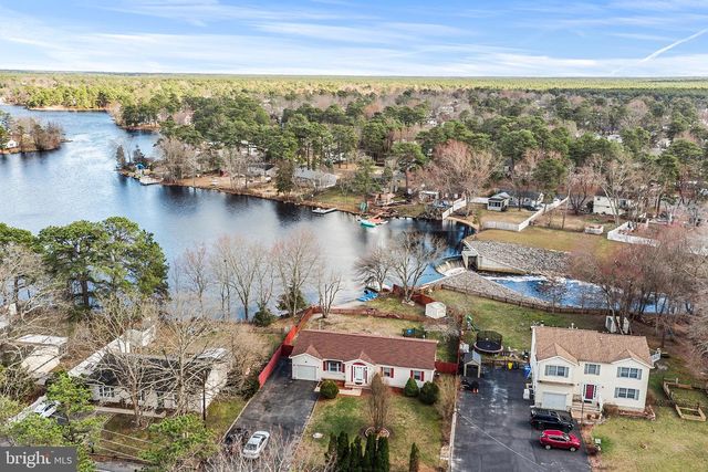 100 SPLIT ROCK RD, Browns Mills, NJ 08015