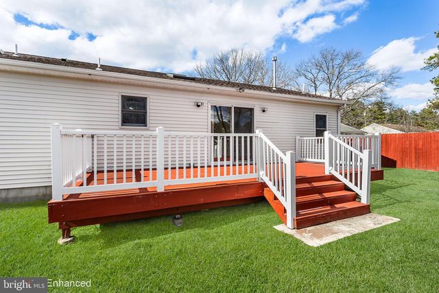 100 SPLIT ROCK RD, Browns Mills, NJ 08015