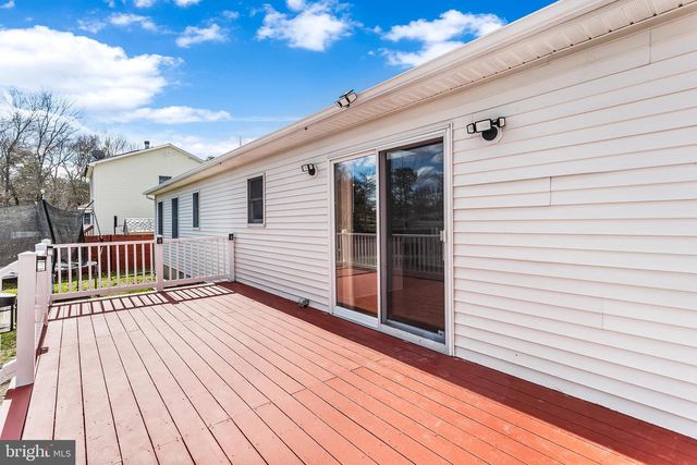 100 SPLIT ROCK RD, Browns Mills, NJ 08015