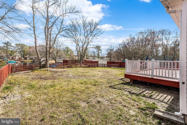 100 SPLIT ROCK RD, Browns Mills, NJ 08015