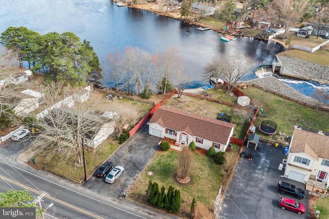 100 SPLIT ROCK RD, Browns Mills, NJ 08015