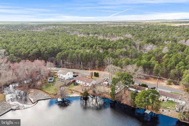 100 SPLIT ROCK RD, Browns Mills, NJ 08015