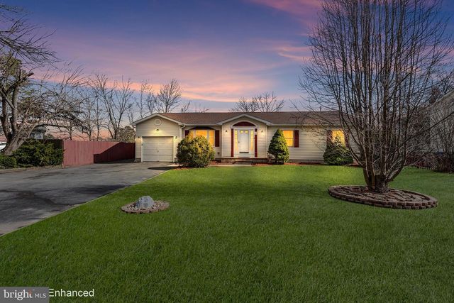 100 SPLIT ROCK RD, Browns Mills, NJ 08015