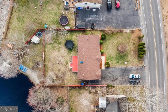 100 SPLIT ROCK RD, Browns Mills, NJ 08015