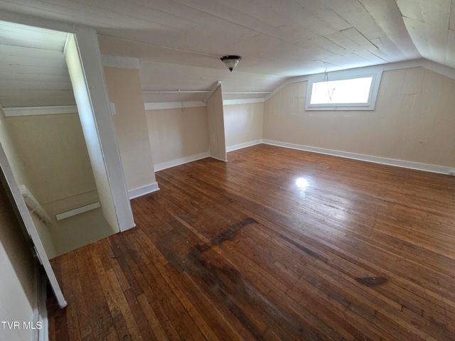 100 Eisenhower Road, Jonesborough, TN 37659