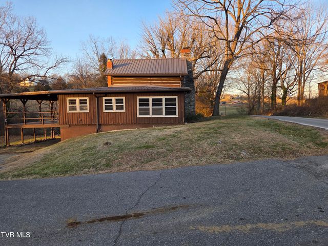 100 Eisenhower Road, Jonesborough, TN 37659