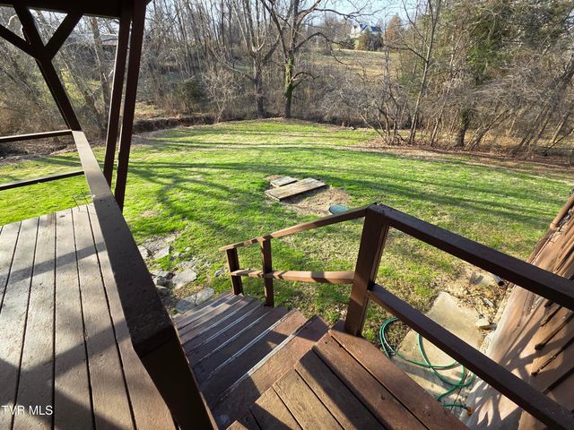 100 Eisenhower Road, Jonesborough, TN 37659