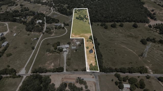 994 County Road 1180, Decatur, TX 76234