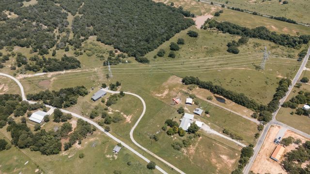 994 County Road 1180, Decatur, TX 76234