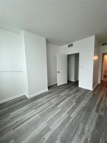 244 Biscayne Boulevard 2609, Miami, FL 33132