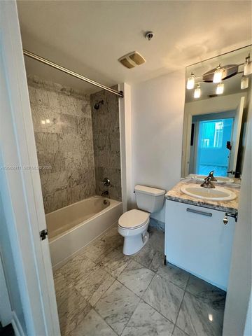 244 Biscayne Boulevard 2609, Miami, FL 33132