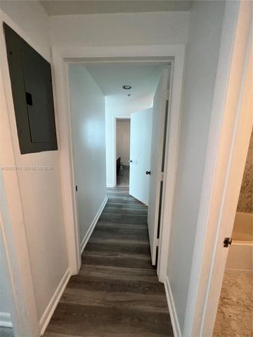 244 Biscayne Boulevard 2609, Miami, FL 33132