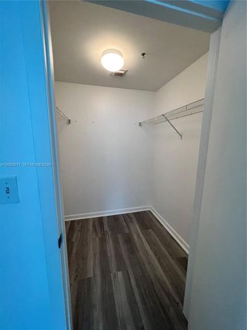 244 Biscayne Boulevard 2609, Miami, FL 33132