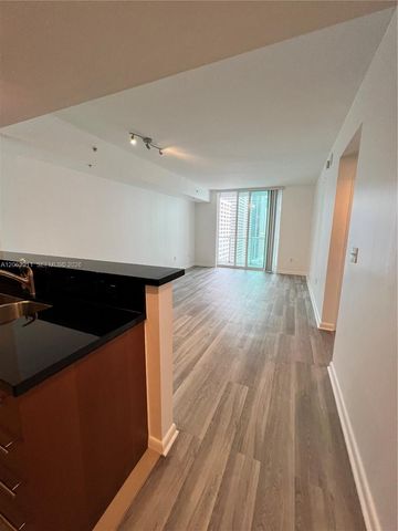244 Biscayne Boulevard 2609, Miami, FL 33132