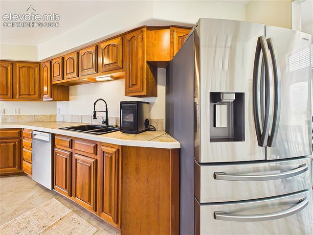 116 Top Notch Trail, Penrose, CO 81240