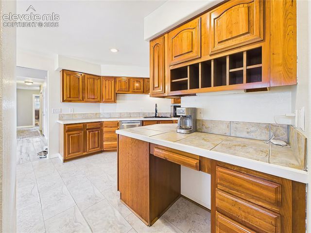 116 Top Notch Trail, Penrose, CO 81240